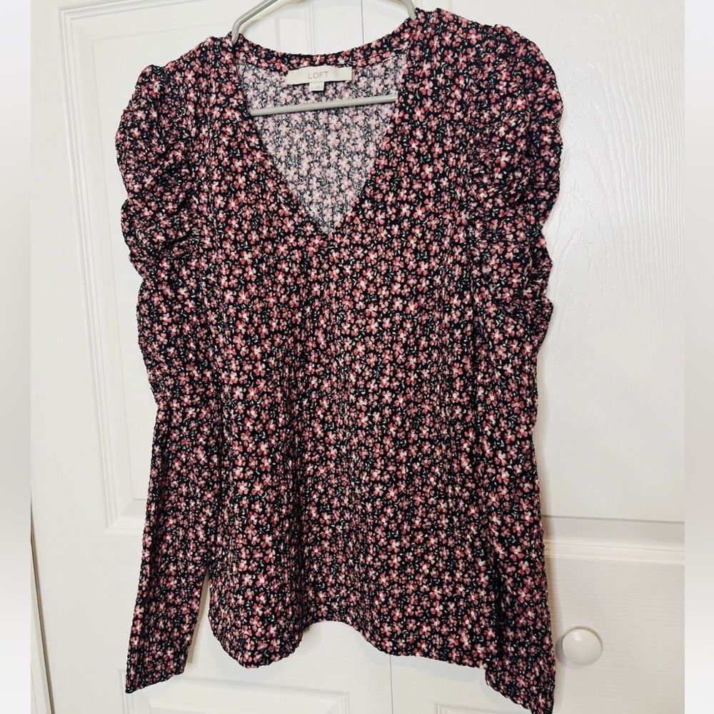Ann Taylor Loft Floral Puff Sleeve V Neck Blouse Long Sleeve SP Small Petite
